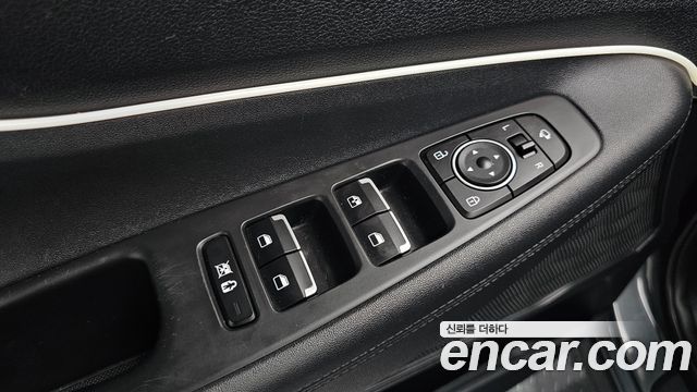 Hyundai Santafe 2019 — photo 22