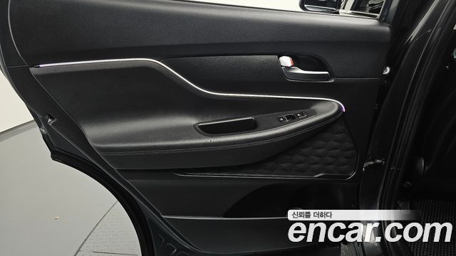 Hyundai Santafe 2019 — photo 15