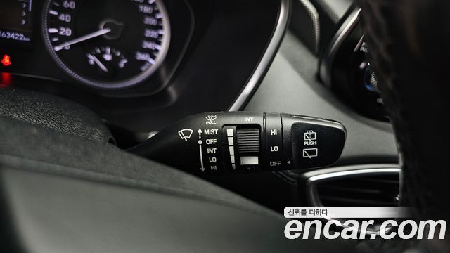 Hyundai Santafe 2019 — photo 32