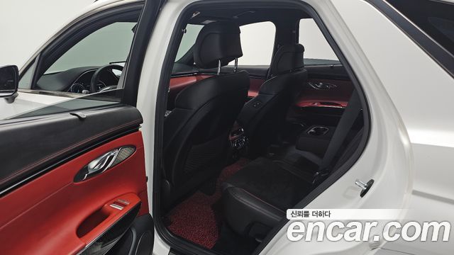 Genesis GV70 2022 — photo 18