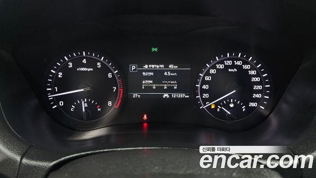 Genesis G80 2017 — photo 11