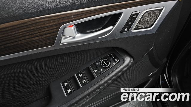 Genesis G80 2017 — photo 23