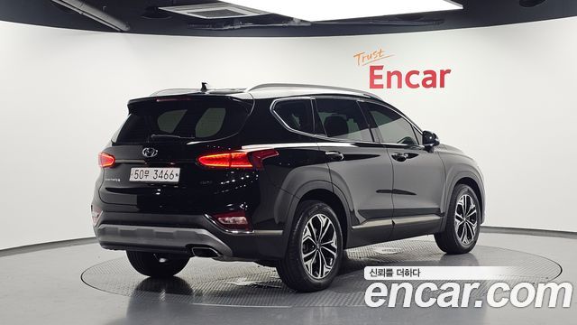Hyundai Santafe 2019 — photo 2