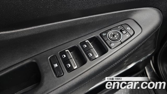 Hyundai Santafe 2019 — photo 22