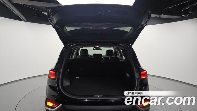 Hyundai Santafe 2019 — photo 26