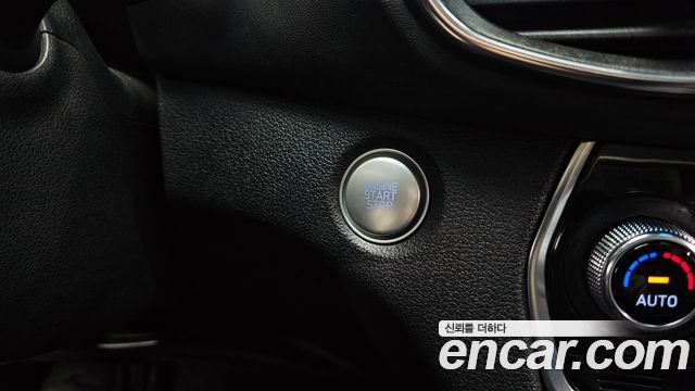 Hyundai Santafe 2019 — photo 28