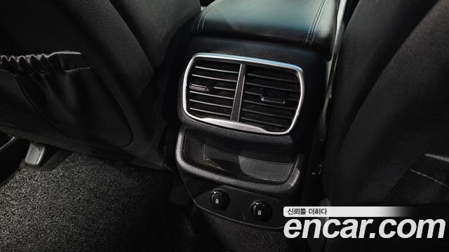 Hyundai Santafe 2019 — photo 31