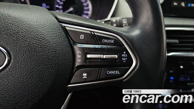 Hyundai Santafe 2019 — photo 33