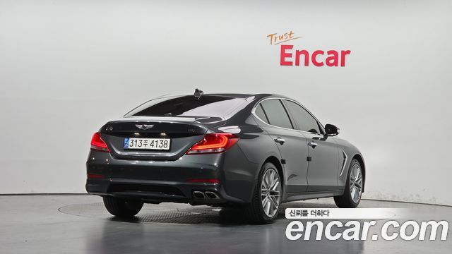 Genesis G70 2019 — photo 2