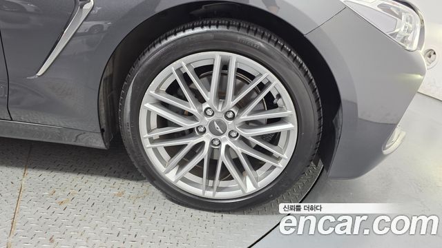 Genesis G70 2019 — photo 7