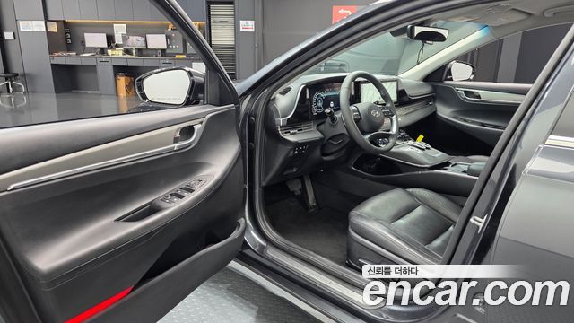 Hyundai Grandeur 2023 — photo 13