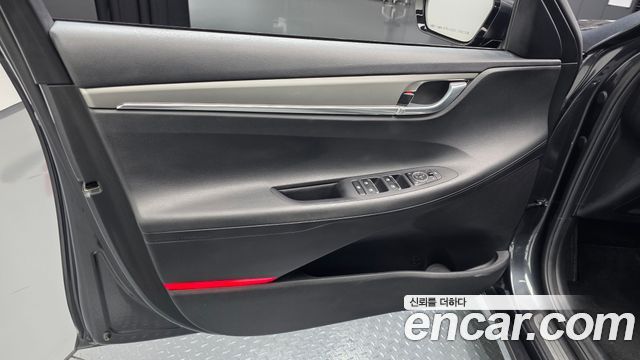 Hyundai Grandeur 2023 — photo 14