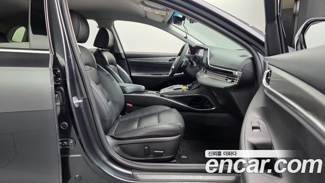 Hyundai Grandeur 2023 — photo 16