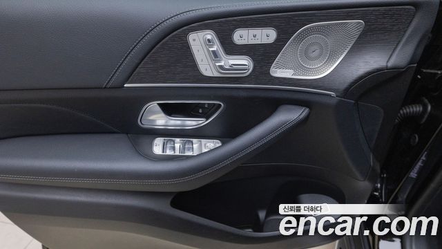 Mercedes-Benz GLE-Class 2024 — photo 15