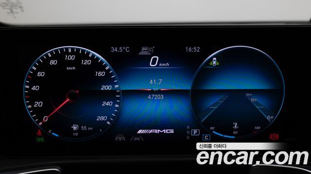 Mercedes-Benz GLB-Class 2021 — photo 8