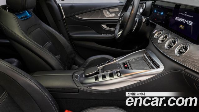 Mercedes-Benz AMG GT 2023 — photo 9