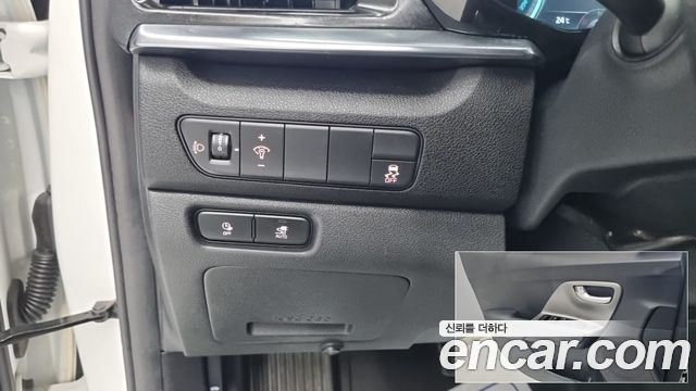 Kia Niro 2023 — photo 15