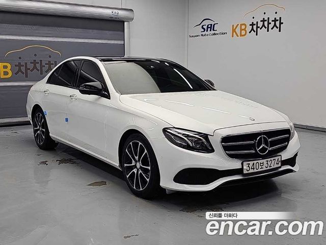 Mercedes-Benz E-Class 2017 — photo 4