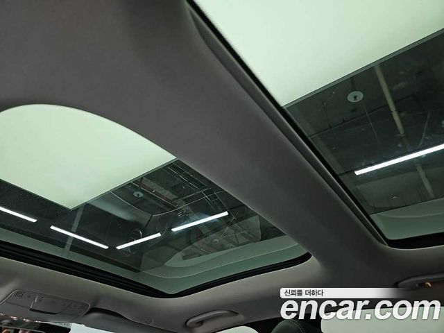 Mercedes-Benz E-Class 2017 — photo 15