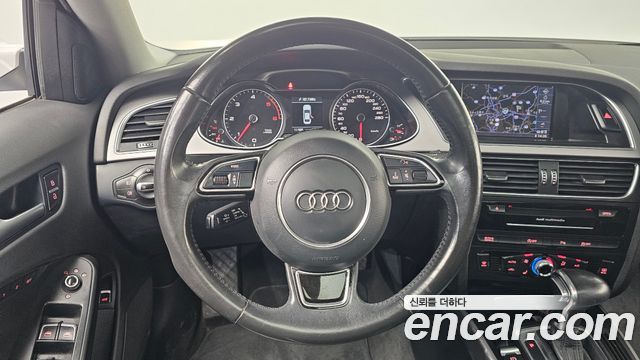 Audi A4 2015 — photo 12