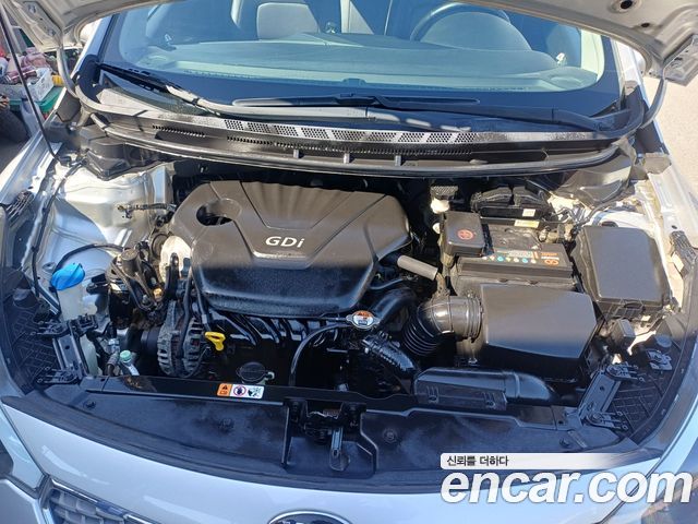 Kia K3 2013 — photo 5