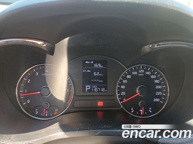 Kia K3 2013 — photo 8