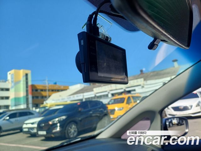 Kia K3 2013 — photo 11