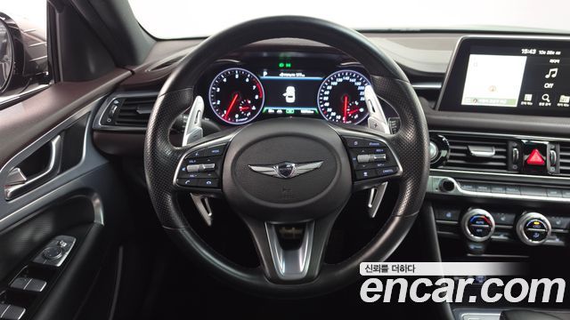 Genesis G70 2018 — photo 18