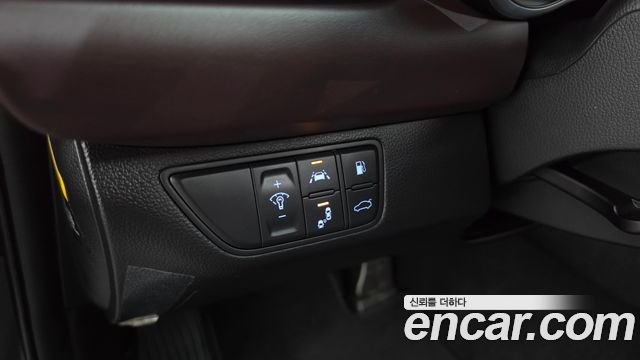 Genesis G70 2018 — photo 21