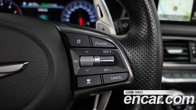 Genesis G70 2018 — photo 23