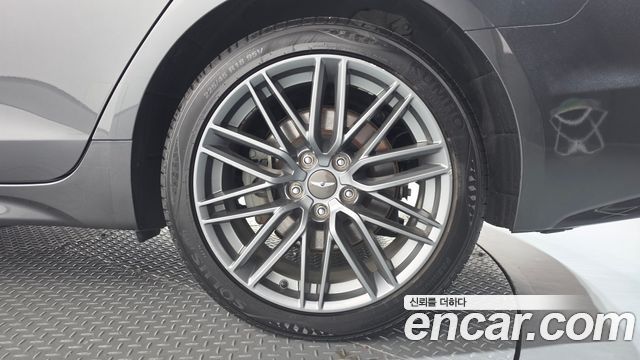 Genesis G70 2018 — photo 7
