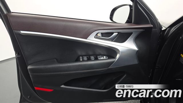 Genesis G70 2018 — photo 14