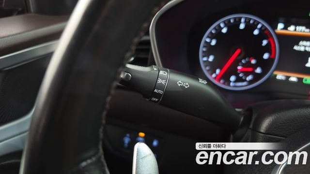 Genesis G70 2018 — photo 30