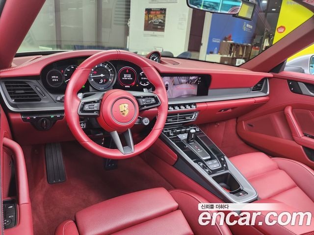 Porsche 911 2024 — photo 10