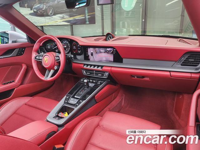 Porsche 911 2024 — photo 11
