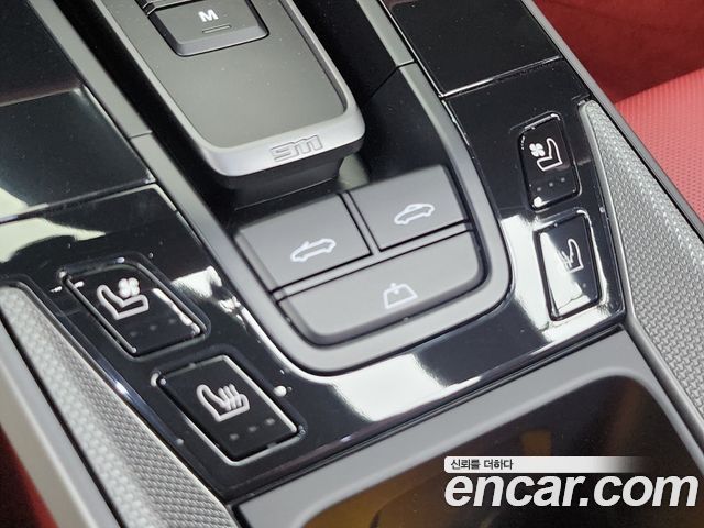 Porsche 911 2024 — photo 17