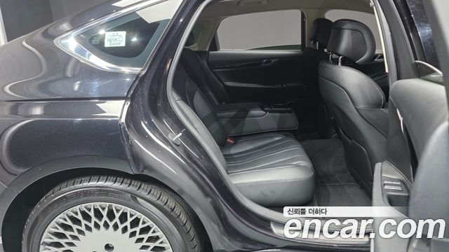 Genesis G80 2022 — photo 12
