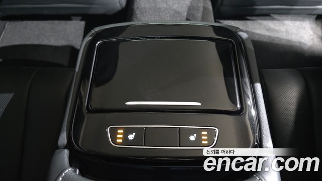 Genesis G80 2022 — photo 19