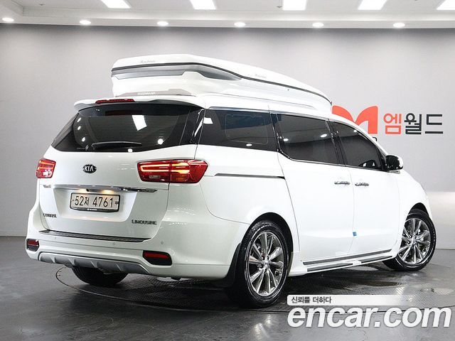 Kia Canival 2019 — photo 3