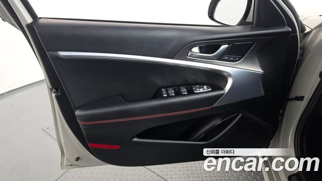 Genesis G70 2024 — photo 14