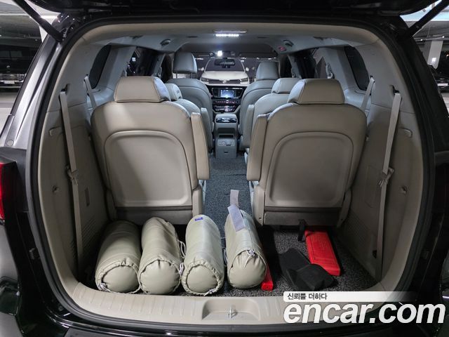 Kia Canival 2017 — photo 10