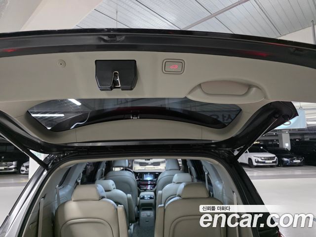Kia Canival 2017 — photo 12