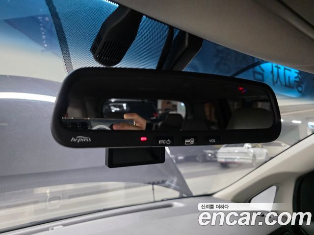Kia Canival 2017 — photo 20