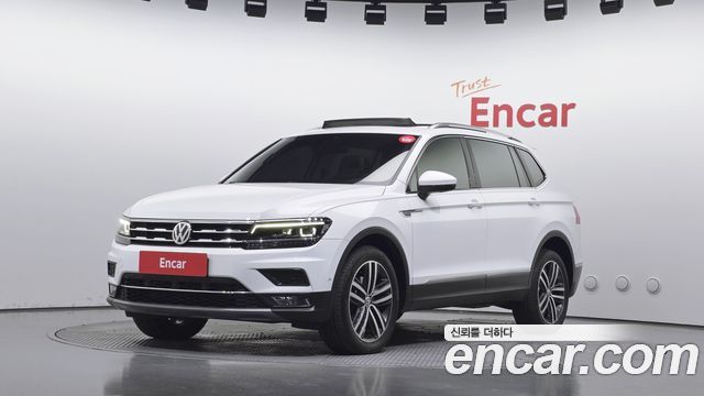 Volkswagen Tiguan 2018 — photo 1
