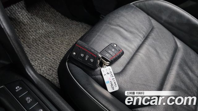 Volkswagen Tiguan 2018 — photo 16