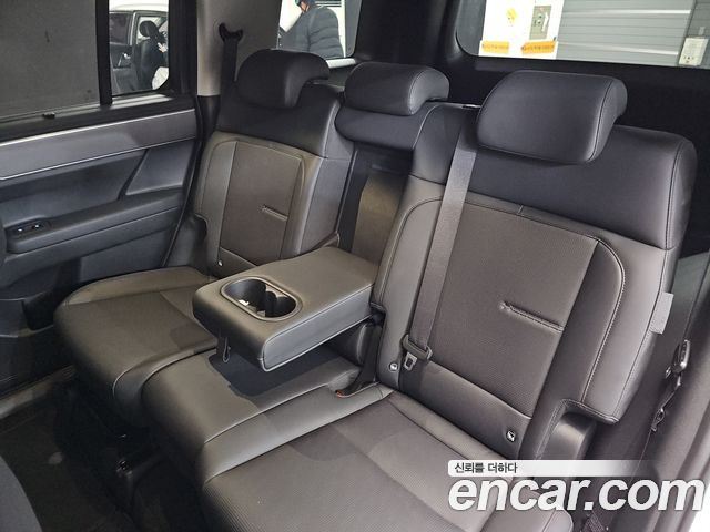 Hyundai Santafe 2024 — photo 18