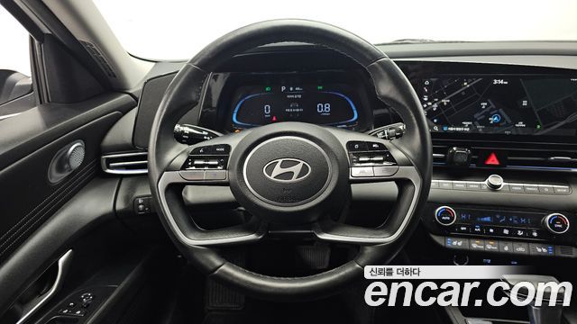Hyundai AVANTE 2025 — photo 19