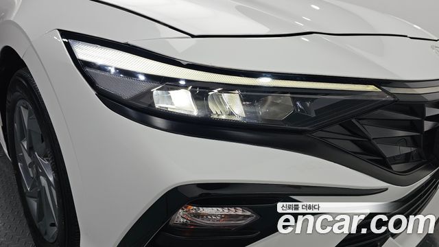 Hyundai AVANTE 2025 — photo 8
