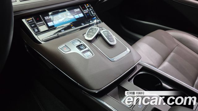 Hyundai Grandeur 2023 — photo 9