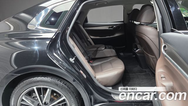 Hyundai Grandeur 2023 — photo 12